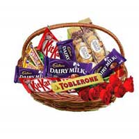 Send Chocolates to Delhi : Send Gifts to Delhi : Cadbury Celebration Chocolates to Delhi