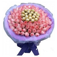 Karwa Chauth Gift Delivery in Delhi. 50 Pink Roses 16 Pcs Ferrero Rocher Bouquet