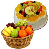 Fresh Fruits Basket with Fruit Cake : Karwa Chauth Fruits Delivery in Delhi