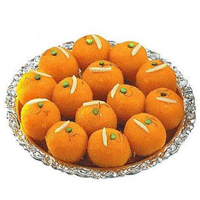 Send New Year Sweets to Delhi