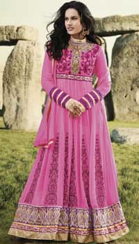 Saree to Delhi : Send Gifts to Delhi