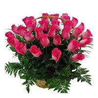 Flower Delivery in Delhi : Pink Roses Basket